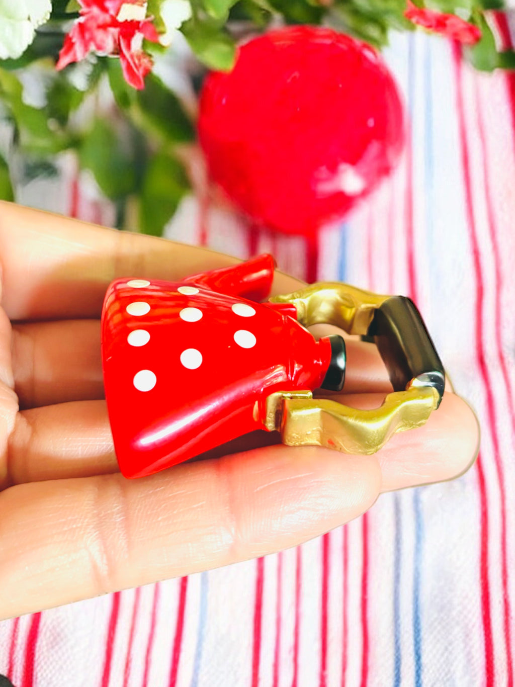 WARMINGO DE Kettle Miniature Fridge Magnet | Home Decor Item | Kitchen Decor Item | Imported Fridge Magnets (Red), 1 Piece