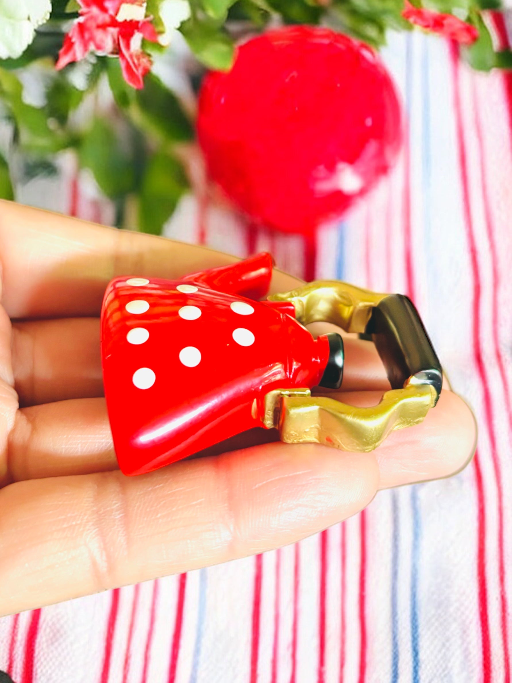 WARMINGO DE Kettle Miniature Fridge Magnet | Home Decor Item | Kitchen Decor Item | Imported Fridge Magnets (Red), 1 Piece